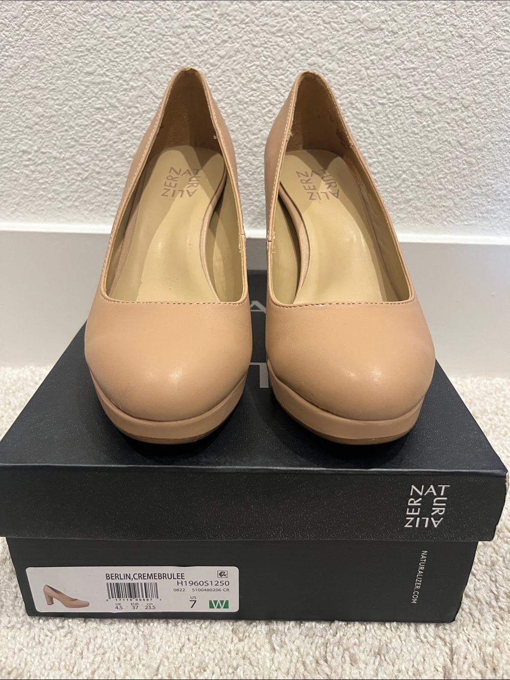 Naturalizer Nude Platform Pump 7W